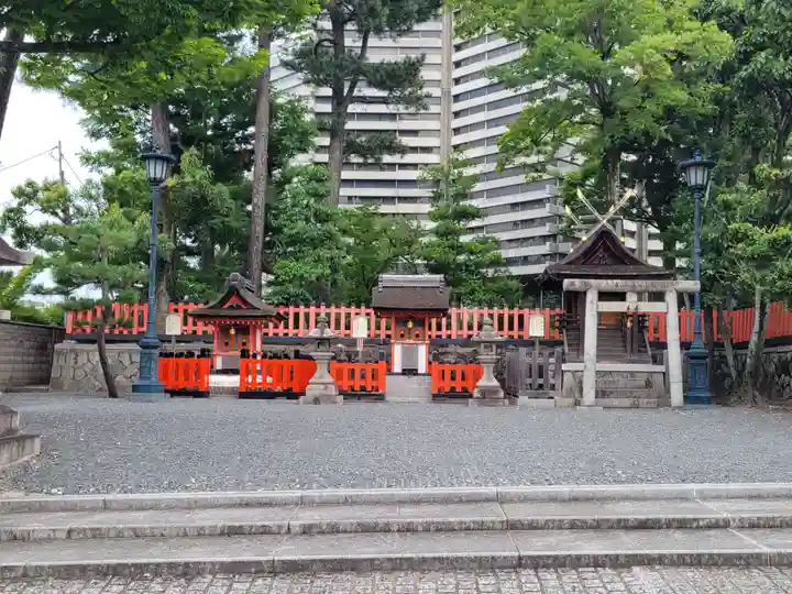 伏見稲荷大社の末社・摂社