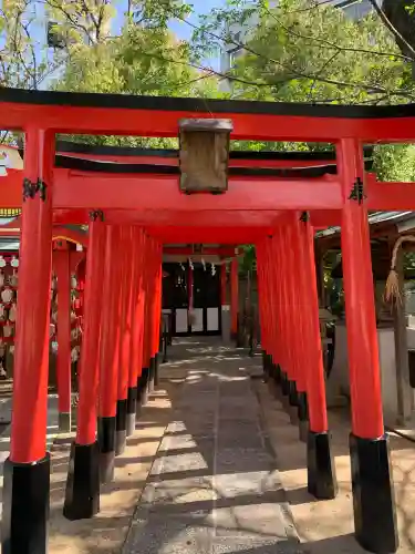 素盞嗚神社の{uncategorized: "未分類", other: "その他", undefined: "問題あり", building: "その他建物", grave: "お墓", sacred_gate: "鳥居", guardian: "狛犬", statue: "像", buddha: "仏像", history: "歴史", nature: "自然", garden: "庭園", animal: "動物", pagoda: "塔", temizu: "手水舎", mountain_gate: "山門・神門", sanctuary: "本殿・本堂", subordinate: "末社・摂社", art: "芸術", scenery: "景色", jizo: "地蔵", ema: "絵馬", goshuin: "御朱印", omikuji: "おみくじ", items: "授与品その他", amulet: "お守り", goshuincho: "御朱印帳", eats: "食事", festival: "お祭り", votive_dance: "神楽", shichigosan: "七五三参", wedding: "結婚式", experience: "体験その他", initially: "初詣", around: "周辺", anti_infection: "感染症対策"}