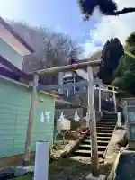 小谷石神社の{uncategorized: "未分類", other: "その他", undefined: "問題あり", building: "その他建物", grave: "お墓", sacred_gate: "鳥居", guardian: "狛犬", statue: "像", buddha: "仏像", history: "歴史", nature: "自然", garden: "庭園", animal: "動物", pagoda: "塔", temizu: "手水舎", mountain_gate: "山門・神門", sanctuary: "本殿・本堂", subordinate: "末社・摂社", art: "芸術", scenery: "景色", jizo: "地蔵", ema: "絵馬", goshuin: "御朱印", omikuji: "おみくじ", items: "授与品その他", amulet: "お守り", goshuincho: "御朱印帳", eats: "食事", festival: "お祭り", votive_dance: "神楽", shichigosan: "七五三参", wedding: "結婚式", experience: "体験その他", initially: "初詣", around: "周辺", anti_infection: "感染症対策"}