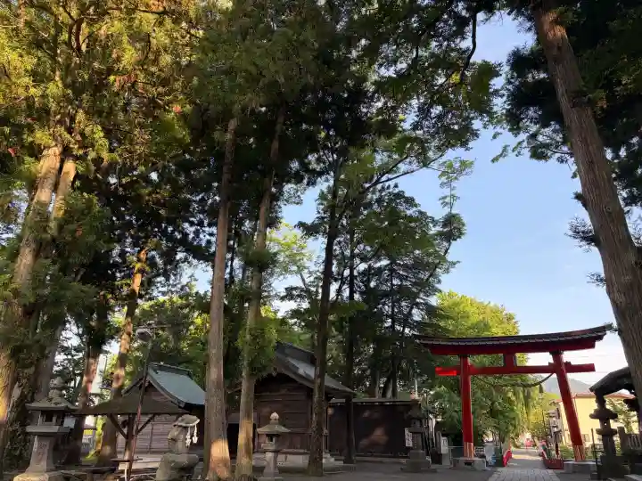 小室浅間神社の{uncategorized: "未分類", other: "その他", undefined: "問題あり", building: "その他建物", grave: "お墓", sacred_gate: "鳥居", guardian: "狛犬", statue: "像", buddha: "仏像", history: "歴史", nature: "自然", garden: "庭園", animal: "動物", pagoda: "塔", temizu: "手水舎", mountain_gate: "山門・神門", sanctuary: "本殿・本堂", subordinate: "末社・摂社", art: "芸術", scenery: "景色", jizo: "地蔵", ema: "絵馬", goshuin: "御朱印", omikuji: "おみくじ", items: "授与品その他", amulet: "お守り", goshuincho: "御朱印帳", eats: "食事", festival: "お祭り", votive_dance: "神楽", shichigosan: "七五三参", wedding: "結婚式", experience: "体験その他", initially: "初詣", around: "周辺", anti_infection: "感染症対策"}