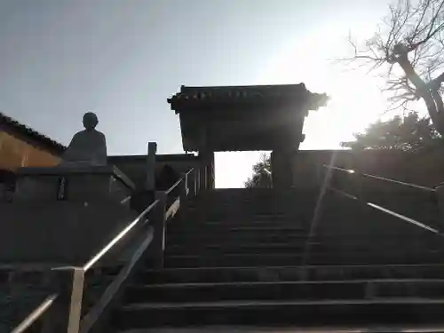 笑山寺の山門