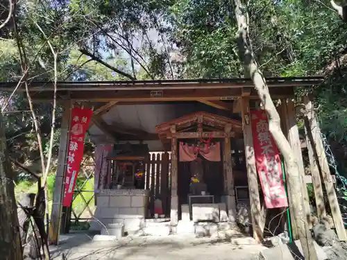 明王院（満願寺別院）の末社・摂社