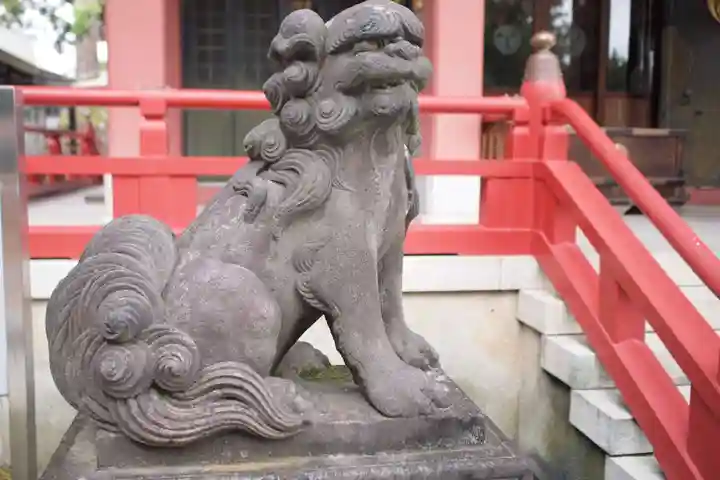 越谷香取神社の狛犬