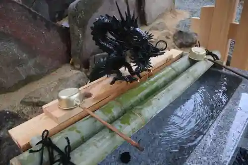 高屋敷稲荷神社の手水舎