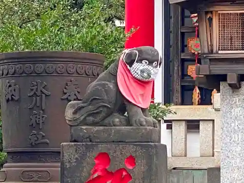 元郷氷川神社の狛犬