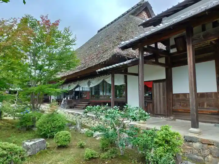 禅定寺の本殿・本堂