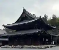 御寺 泉涌寺の{uncategorized: "未分類", other: "その他", undefined: "問題あり", building: "その他建物", grave: "お墓", sacred_gate: "鳥居", guardian: "狛犬", statue: "像", buddha: "仏像", history: "歴史", nature: "自然", garden: "庭園", animal: "動物", pagoda: "塔", temizu: "手水舎", mountain_gate: "山門・神門", sanctuary: "本殿・本堂", subordinate: "末社・摂社", art: "芸術", scenery: "景色", jizo: "地蔵", ema: "絵馬", goshuin: "御朱印", omikuji: "おみくじ", items: "授与品その他", amulet: "お守り", goshuincho: "御朱印帳", eats: "食事", festival: "お祭り", votive_dance: "神楽", shichigosan: "七五三参", wedding: "結婚式", experience: "体験その他", initially: "初詣", around: "周辺", anti_infection: "感染症対策"}