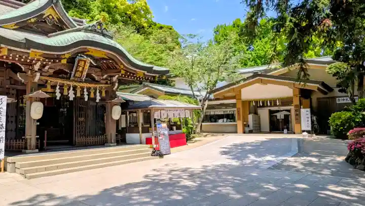 江島神社の{uncategorized: "未分類", other: "その他", undefined: "問題あり", building: "その他建物", grave: "お墓", sacred_gate: "鳥居", guardian: "狛犬", statue: "像", buddha: "仏像", history: "歴史", nature: "自然", garden: "庭園", animal: "動物", pagoda: "塔", temizu: "手水舎", mountain_gate: "山門・神門", sanctuary: "本殿・本堂", subordinate: "末社・摂社", art: "芸術", scenery: "景色", jizo: "地蔵", ema: "絵馬", goshuin: "御朱印", omikuji: "おみくじ", items: "授与品その他", amulet: "お守り", goshuincho: "御朱印帳", eats: "食事", festival: "お祭り", votive_dance: "神楽", shichigosan: "七五三参", wedding: "結婚式", experience: "体験その他", initially: "初詣", around: "周辺", anti_infection: "感染症対策"}