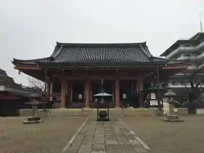 壬生寺の本殿・本堂