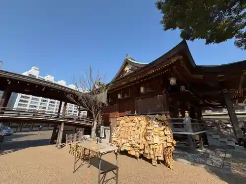 湯島天満宮の{uncategorized: "未分類", other: "その他", undefined: "問題あり", building: "その他建物", grave: "お墓", sacred_gate: "鳥居", guardian: "狛犬", statue: "像", buddha: "仏像", history: "歴史", nature: "自然", garden: "庭園", animal: "動物", pagoda: "塔", temizu: "手水舎", mountain_gate: "山門・神門", sanctuary: "本殿・本堂", subordinate: "末社・摂社", art: "芸術", scenery: "景色", jizo: "地蔵", ema: "絵馬", goshuin: "御朱印", omikuji: "おみくじ", items: "授与品その他", amulet: "お守り", goshuincho: "御朱印帳", eats: "食事", festival: "お祭り", votive_dance: "神楽", shichigosan: "七五三参", wedding: "結婚式", experience: "体験その他", initially: "初詣", around: "周辺", anti_infection: "感染症対策"}