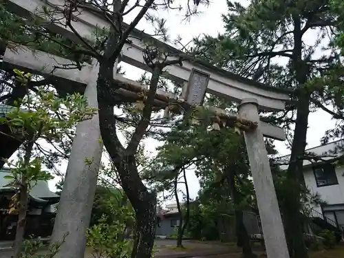 八幡神社の鳥居