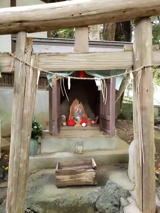 厳嶋神社の末社・摂社