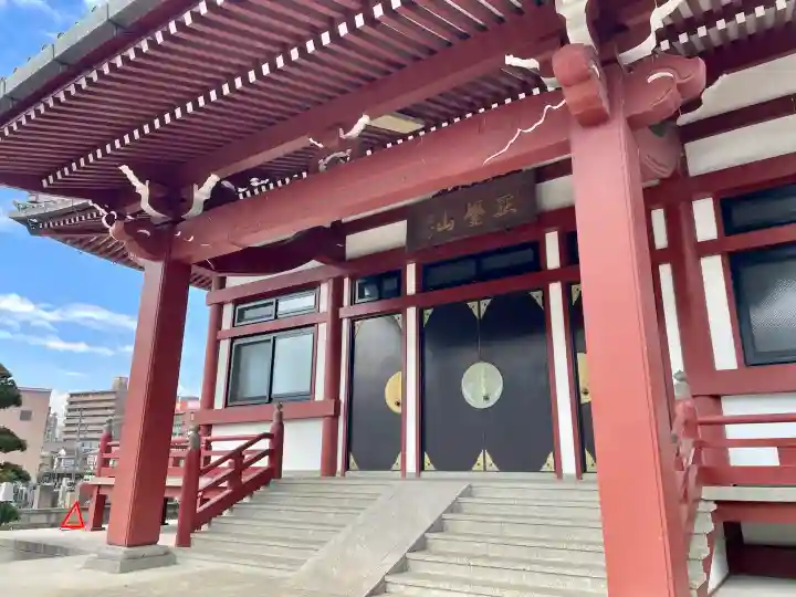 成佛寺の{uncategorized: "未分類", other: "その他", undefined: "問題あり", building: "その他建物", grave: "お墓", sacred_gate: "鳥居", guardian: "狛犬", statue: "像", buddha: "仏像", history: "歴史", nature: "自然", garden: "庭園", animal: "動物", pagoda: "塔", temizu: "手水舎", mountain_gate: "山門・神門", sanctuary: "本殿・本堂", subordinate: "末社・摂社", art: "芸術", scenery: "景色", jizo: "地蔵", ema: "絵馬", goshuin: "御朱印", omikuji: "おみくじ", items: "授与品その他", amulet: "お守り", goshuincho: "御朱印帳", eats: "食事", festival: "お祭り", votive_dance: "神楽", shichigosan: "七五三参", wedding: "結婚式", experience: "体験その他", initially: "初詣", around: "周辺", anti_infection: "感染症対策"}