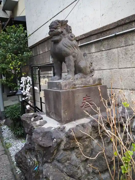 末廣神社の狛犬