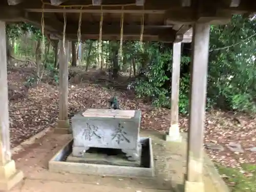 香山神社の手水舎