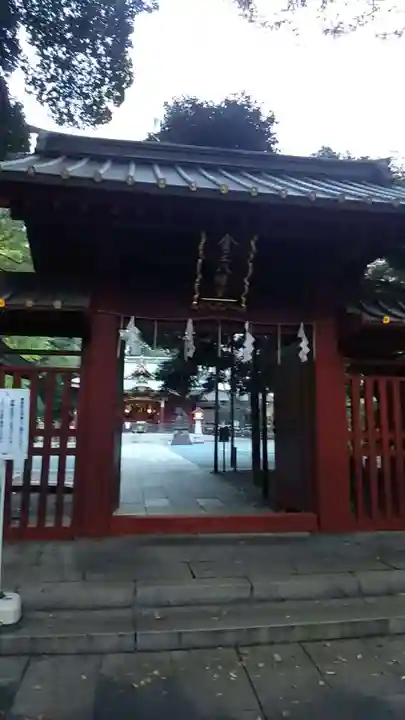 金王八幡宮の山門・神門
