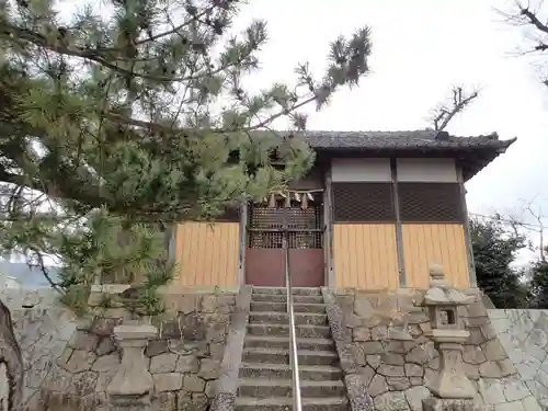 都留美島神社の本殿