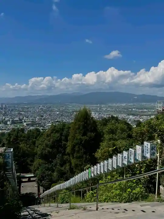 高良大社の{uncategorized: "未分類", other: "その他", undefined: "問題あり", building: "その他建物", grave: "お墓", sacred_gate: "鳥居", guardian: "狛犬", statue: "像", buddha: "仏像", history: "歴史", nature: "自然", garden: "庭園", animal: "動物", pagoda: "塔", temizu: "手水舎", mountain_gate: "山門・神門", sanctuary: "本殿・本堂", subordinate: "末社・摂社", art: "芸術", scenery: "景色", jizo: "地蔵", ema: "絵馬", goshuin: "御朱印", omikuji: "おみくじ", items: "授与品その他", amulet: "お守り", goshuincho: "御朱印帳", eats: "食事", festival: "お祭り", votive_dance: "神楽", shichigosan: "七五三参", wedding: "結婚式", experience: "体験その他", initially: "初詣", around: "周辺", anti_infection: "感染症対策"}