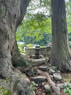 諏訪大社上社前宮(長野県)
