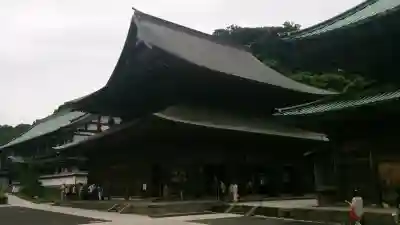 建長寺の{uncategorized: "未分類", other: "その他", undefined: "問題あり", building: "その他建物", grave: "お墓", sacred_gate: "鳥居", guardian: "狛犬", statue: "像", buddha: "仏像", history: "歴史", nature: "自然", garden: "庭園", animal: "動物", pagoda: "塔", temizu: "手水舎", mountain_gate: "山門・神門", sanctuary: "本殿・本堂", subordinate: "末社・摂社", art: "芸術", scenery: "景色", jizo: "地蔵", ema: "絵馬", goshuin: "御朱印", omikuji: "おみくじ", items: "授与品その他", amulet: "お守り", goshuincho: "御朱印帳", eats: "食事", festival: "お祭り", votive_dance: "神楽", shichigosan: "七五三参", wedding: "結婚式", experience: "体験その他", initially: "初詣", around: "周辺", anti_infection: "感染症対策"}