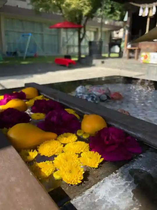 根岸八幡神社の手水舎