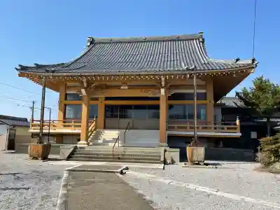徳善寺の{uncategorized: "未分類", other: "その他", undefined: "問題あり", building: "その他建物", grave: "お墓", sacred_gate: "鳥居", guardian: "狛犬", statue: "像", buddha: "仏像", history: "歴史", nature: "自然", garden: "庭園", animal: "動物", pagoda: "塔", temizu: "手水舎", mountain_gate: "山門・神門", sanctuary: "本殿・本堂", subordinate: "末社・摂社", art: "芸術", scenery: "景色", jizo: "地蔵", ema: "絵馬", goshuin: "御朱印", omikuji: "おみくじ", items: "授与品その他", amulet: "お守り", goshuincho: "御朱印帳", eats: "食事", festival: "お祭り", votive_dance: "神楽", shichigosan: "七五三参", wedding: "結婚式", experience: "体験その他", initially: "初詣", around: "周辺", anti_infection: "感染症対策"}
