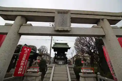 成田山川越別院の鳥居