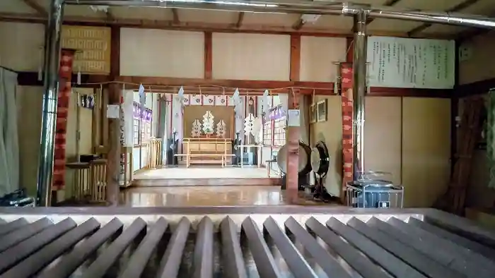 歌志内神社の本殿
