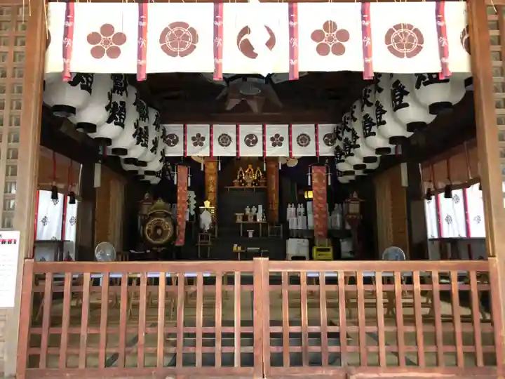 御厨神社の本殿・本堂