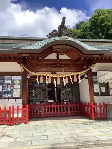 新羅神社の本殿・本堂