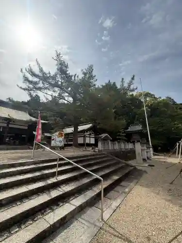 奈良縣護國神社の{uncategorized: "未分類", other: "その他", undefined: "問題あり", building: "その他建物", grave: "お墓", sacred_gate: "鳥居", guardian: "狛犬", statue: "像", buddha: "仏像", history: "歴史", nature: "自然", garden: "庭園", animal: "動物", pagoda: "塔", temizu: "手水舎", mountain_gate: "山門・神門", sanctuary: "本殿・本堂", subordinate: "末社・摂社", art: "芸術", scenery: "景色", jizo: "地蔵", ema: "絵馬", goshuin: "御朱印", omikuji: "おみくじ", items: "授与品その他", amulet: "お守り", goshuincho: "御朱印帳", eats: "食事", festival: "お祭り", votive_dance: "神楽", shichigosan: "七五三参", wedding: "結婚式", experience: "体験その他", initially: "初詣", around: "周辺", anti_infection: "感染症対策"}