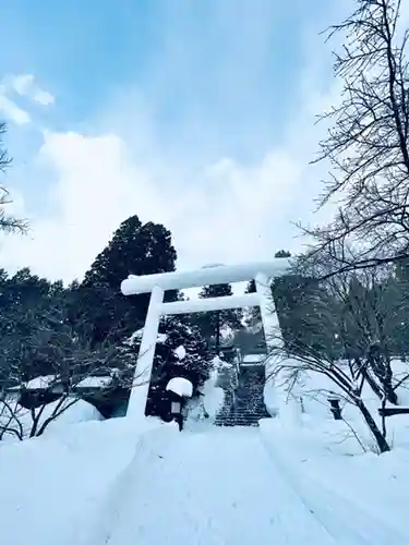 土津神社｜こどもと出世の神さまの鳥居