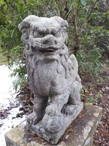 三獄神社の狛犬