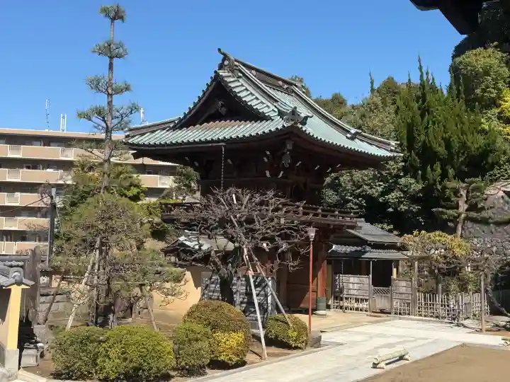 高松寺の{uncategorized: "未分類", other: "その他", undefined: "問題あり", building: "その他建物", grave: "お墓", sacred_gate: "鳥居", guardian: "狛犬", statue: "像", buddha: "仏像", history: "歴史", nature: "自然", garden: "庭園", animal: "動物", pagoda: "塔", temizu: "手水舎", mountain_gate: "山門・神門", sanctuary: "本殿・本堂", subordinate: "末社・摂社", art: "芸術", scenery: "景色", jizo: "地蔵", ema: "絵馬", goshuin: "御朱印", omikuji: "おみくじ", items: "授与品その他", amulet: "お守り", goshuincho: "御朱印帳", eats: "食事", festival: "お祭り", votive_dance: "神楽", shichigosan: "七五三参", wedding: "結婚式", experience: "体験その他", initially: "初詣", around: "周辺", anti_infection: "感染症対策"}