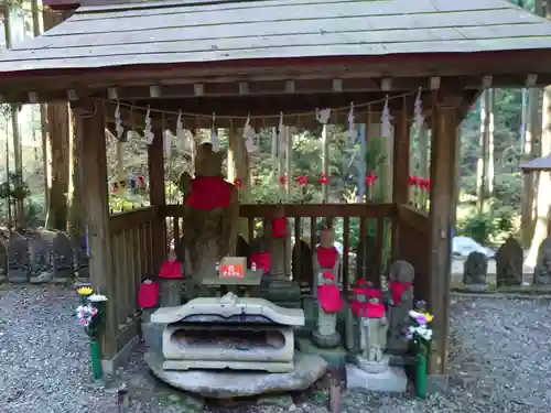 御岩神社の地蔵