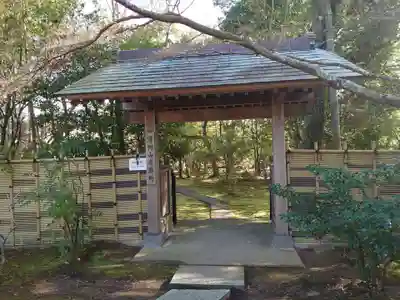 滑河山龍正院の山門・神門