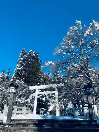 土津神社｜こどもと出世の神さまの鳥居