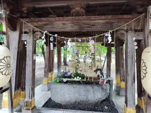 彌彦神社　(伊夜日子神社)の手水舎