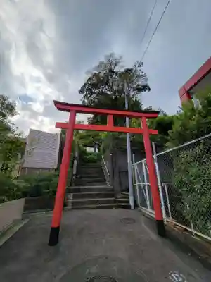 東山稲荷神社の鳥居