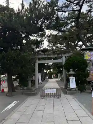 森戸大明神（森戸神社）の{uncategorized: "未分類", other: "その他", undefined: "問題あり", building: "その他建物", grave: "お墓", sacred_gate: "鳥居", guardian: "狛犬", statue: "像", buddha: "仏像", history: "歴史", nature: "自然", garden: "庭園", animal: "動物", pagoda: "塔", temizu: "手水舎", mountain_gate: "山門・神門", sanctuary: "本殿・本堂", subordinate: "末社・摂社", art: "芸術", scenery: "景色", jizo: "地蔵", ema: "絵馬", goshuin: "御朱印", omikuji: "おみくじ", items: "授与品その他", amulet: "お守り", goshuincho: "御朱印帳", eats: "食事", festival: "お祭り", votive_dance: "神楽", shichigosan: "七五三参", wedding: "結婚式", experience: "体験その他", initially: "初詣", around: "周辺", anti_infection: "感染症対策"}