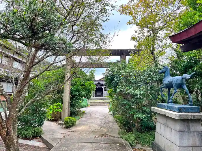 八幡神社の鳥居