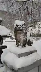 湯澤神社の狛犬