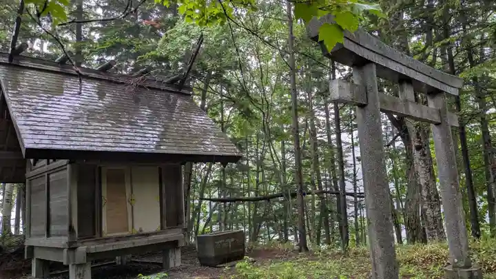 糠平電源神社の鳥居