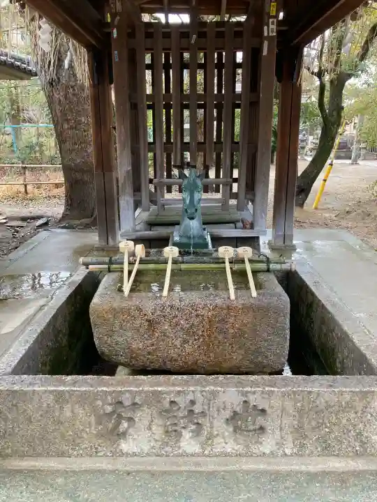 藤森神社の{uncategorized: "未分類", other: "その他", undefined: "問題あり", building: "その他建物", grave: "お墓", sacred_gate: "鳥居", guardian: "狛犬", statue: "像", buddha: "仏像", history: "歴史", nature: "自然", garden: "庭園", animal: "動物", pagoda: "塔", temizu: "手水舎", mountain_gate: "山門・神門", sanctuary: "本殿・本堂", subordinate: "末社・摂社", art: "芸術", scenery: "景色", jizo: "地蔵", ema: "絵馬", goshuin: "御朱印", omikuji: "おみくじ", items: "授与品その他", amulet: "お守り", goshuincho: "御朱印帳", eats: "食事", festival: "お祭り", votive_dance: "神楽", shichigosan: "七五三参", wedding: "結婚式", experience: "体験その他", initially: "初詣", around: "周辺", anti_infection: "感染症対策"}