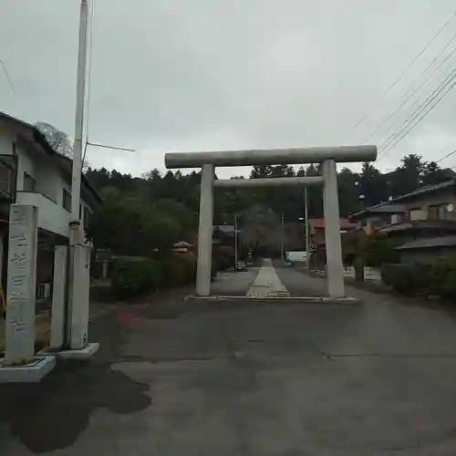 稲田神社の鳥居