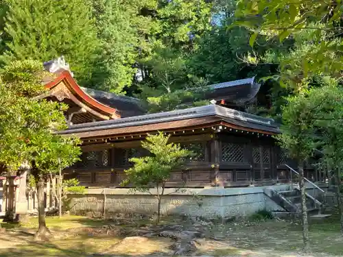武田神社の本殿・本堂