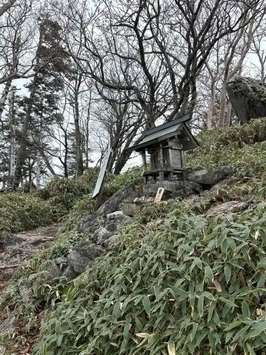 劔山本宮宝蔵石神社(徳島県)