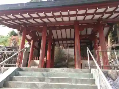 霊山寺の山門・神門