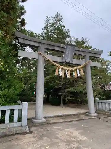 鎮守府八幡宮の鳥居