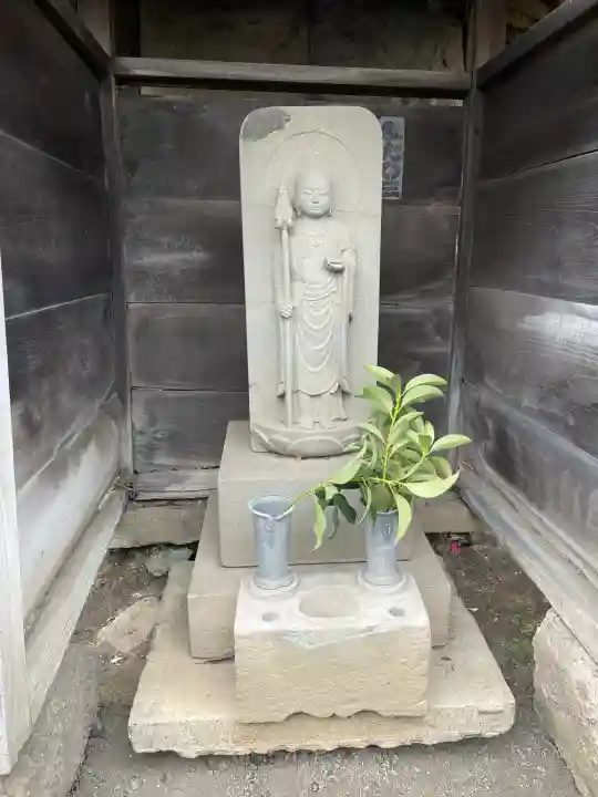 妙行寺の{uncategorized: "未分類", other: "その他", undefined: "問題あり", building: "その他建物", grave: "お墓", sacred_gate: "鳥居", guardian: "狛犬", statue: "像", buddha: "仏像", history: "歴史", nature: "自然", garden: "庭園", animal: "動物", pagoda: "塔", temizu: "手水舎", mountain_gate: "山門・神門", sanctuary: "本殿・本堂", subordinate: "末社・摂社", art: "芸術", scenery: "景色", jizo: "地蔵", ema: "絵馬", goshuin: "御朱印", omikuji: "おみくじ", items: "授与品その他", amulet: "お守り", goshuincho: "御朱印帳", eats: "食事", festival: "お祭り", votive_dance: "神楽", shichigosan: "七五三参", wedding: "結婚式", experience: "体験その他", initially: "初詣", around: "周辺", anti_infection: "感染症対策"}